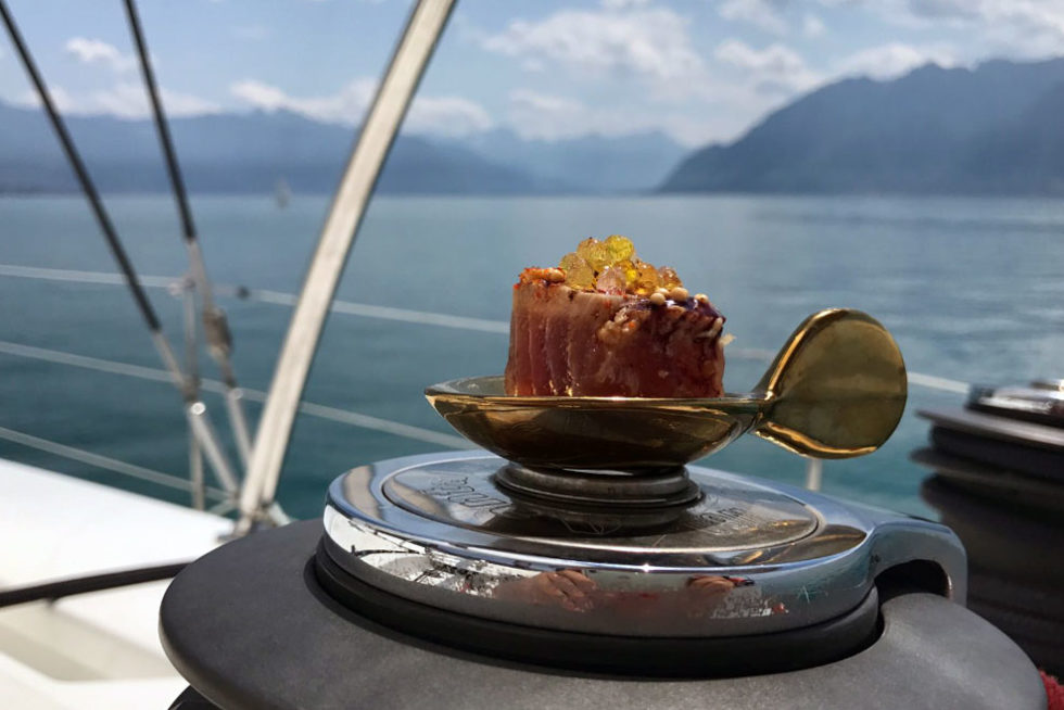 Le catamaran Floatinn, cadre du team building sur le Léman